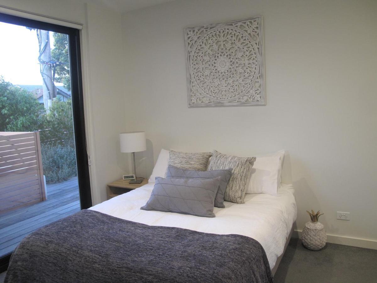 Modern 3 Bedroom Apt With Free Parking, Netflix, Wifi & Welcome Wine By Bnb Pro Melbourne Dış mekan fotoğraf