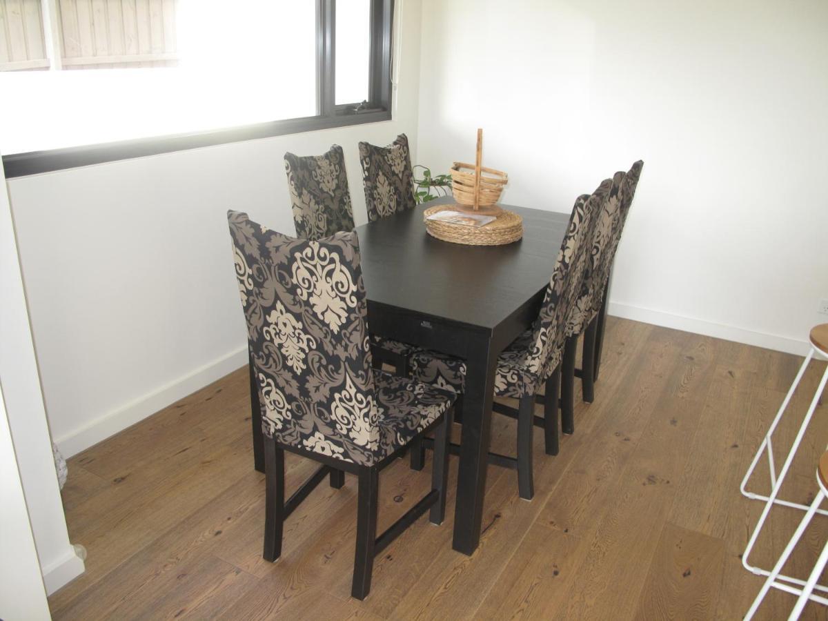 Modern 3 Bedroom Apt With Free Parking, Netflix, Wifi & Welcome Wine By Bnb Pro Melbourne Dış mekan fotoğraf